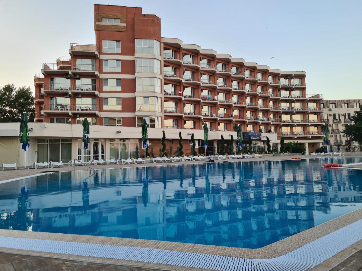 Hotel Amiral มามายา ภายนอก รูปภาพ