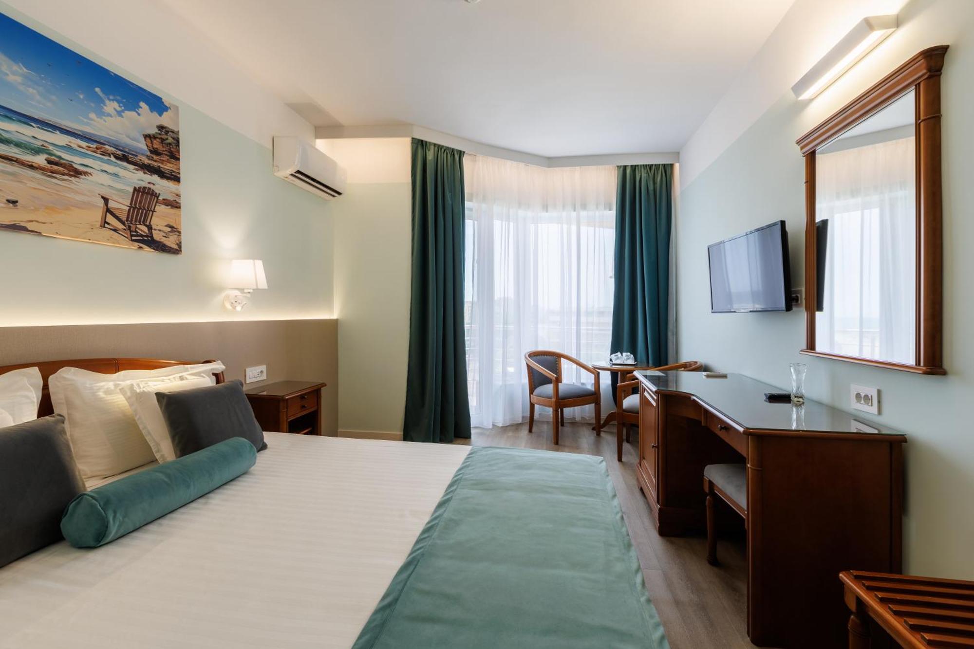 Hotel Amiral มามายา ภายนอก รูปภาพ