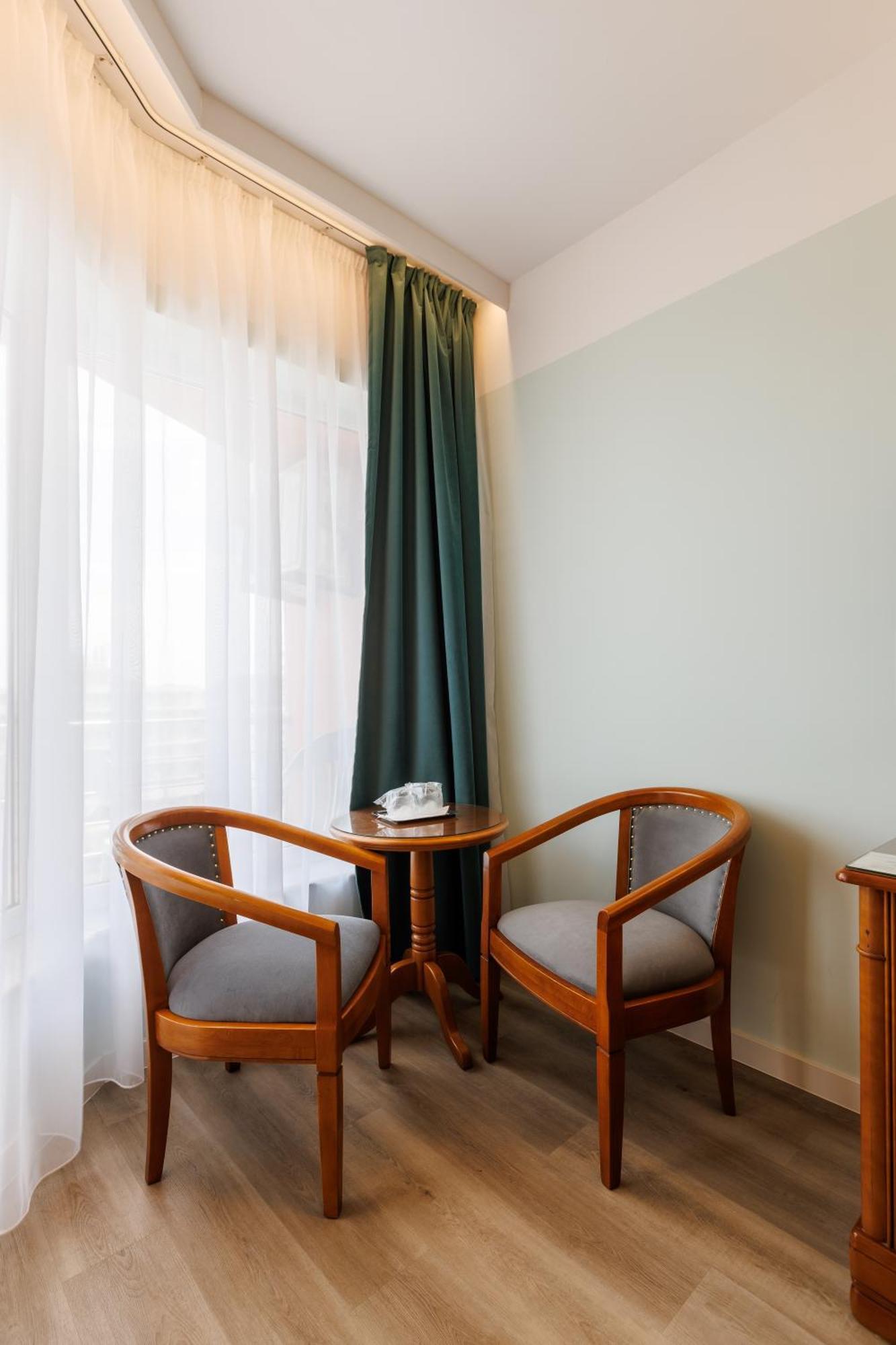 Hotel Amiral มามายา ภายนอก รูปภาพ