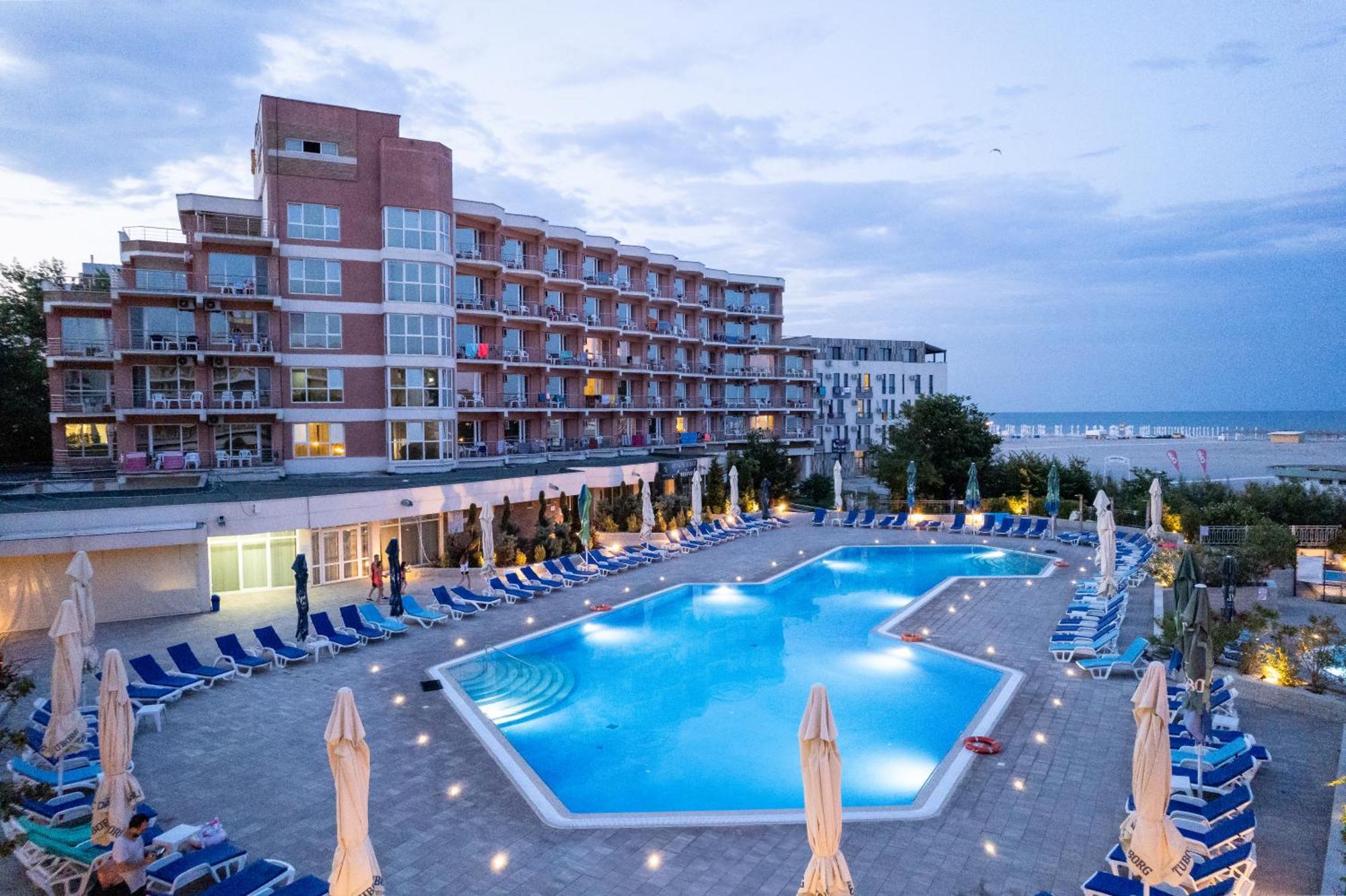 Hotel Amiral มามายา ภายนอก รูปภาพ